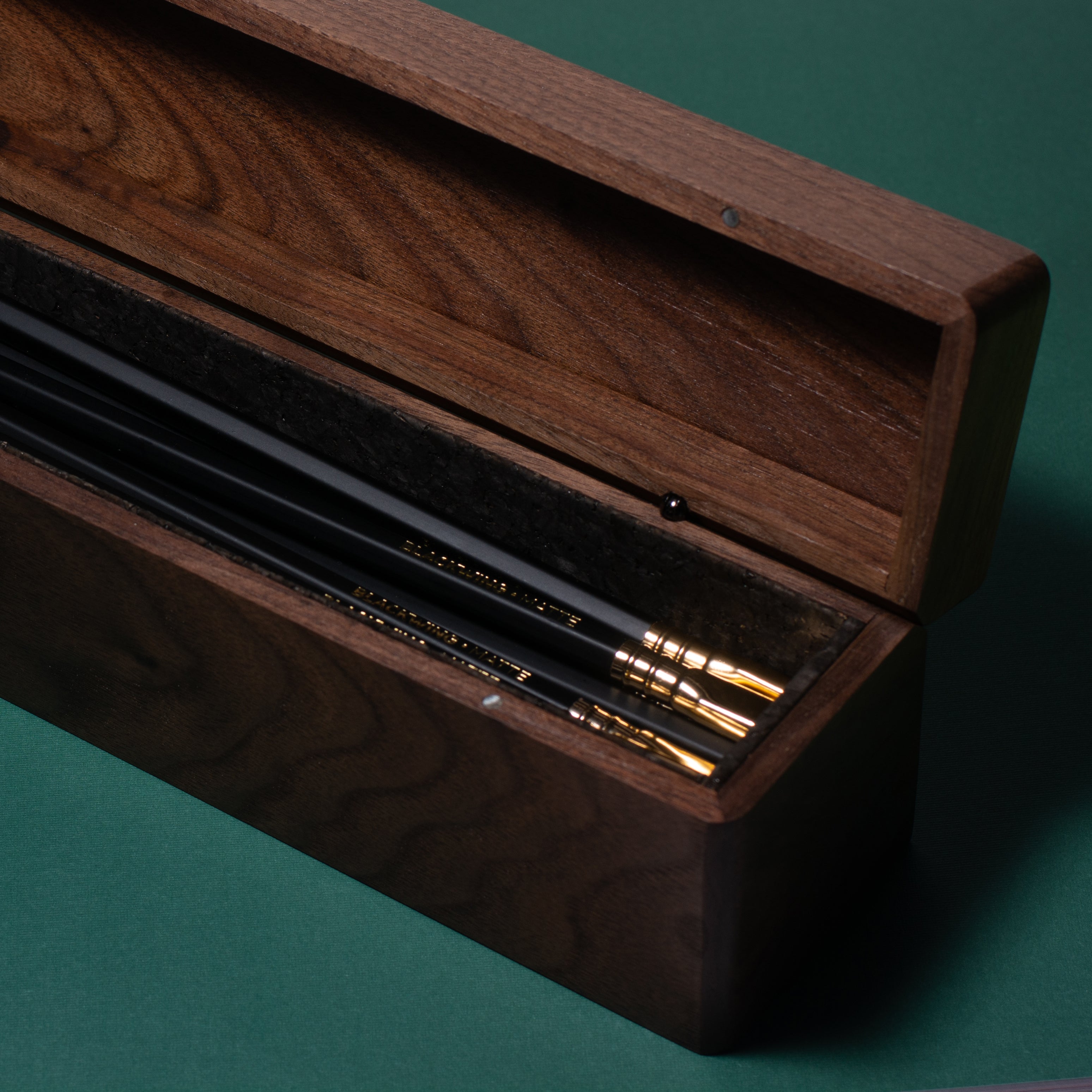 Blackwing Walnut Gift Set | Blackwing602.com – Pencils.com